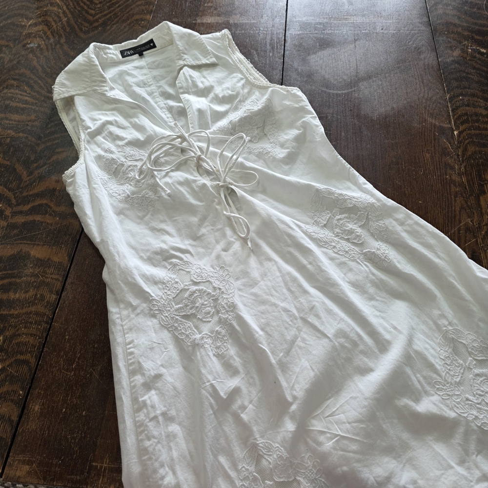 Zara White Embroidered Tie-Front Mini Dress - Sleeveless Eyelet Boho Size‎ M